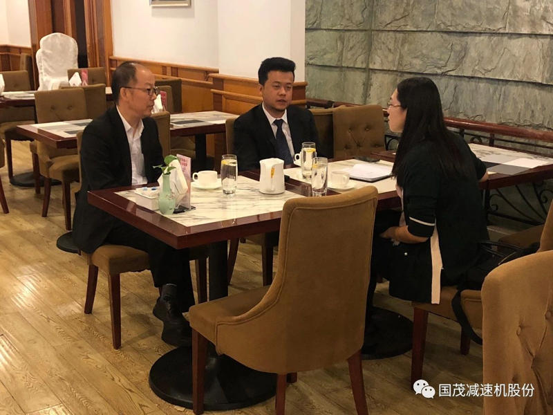 国茂减速机徐彬总经理接受新华社的记者采访 国茂减速机徐彬总经理接受新华社的记者采访